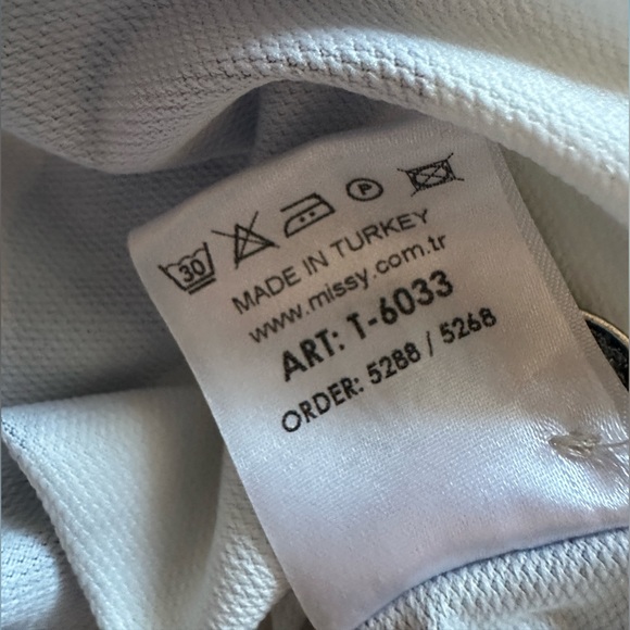 Missy bright printed jacket blazer with rhinestones. - Picture 6 of 9